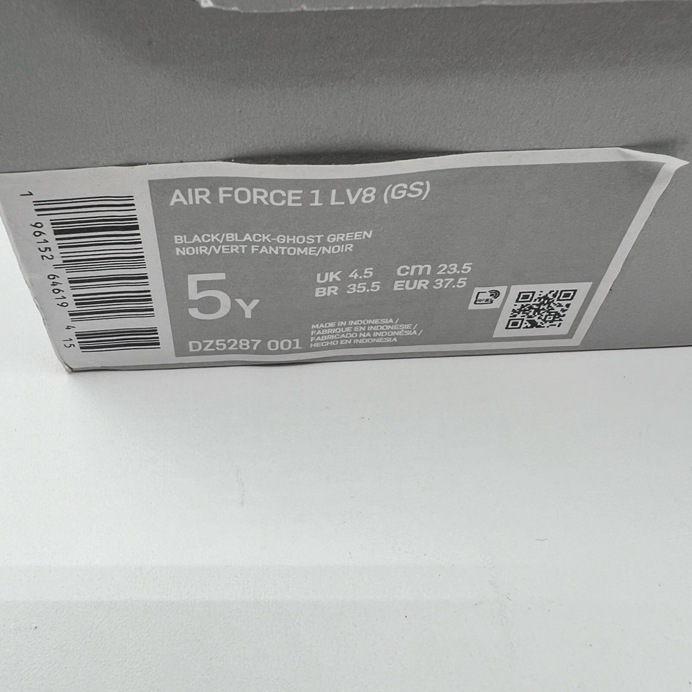 Brand new in box Nike Air Force 1 LV8 - Picture 4 of 5